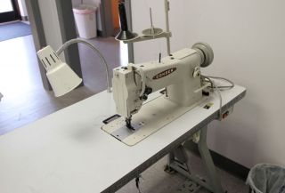 Consew 206RB5 Industrial Sewing Machine Walking Foot