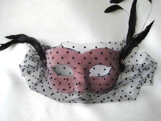 si lucia columbina velvet with plume pink mask size 3l x 12w x 2h