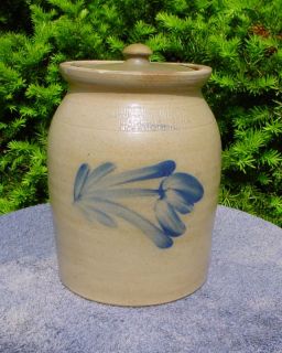 Cowden Wilcox Harrisburg Stoneware Jar w Tulip Lid