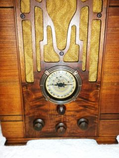 1935 Zenith Model 807 5 Tube Anitque Wood Electric Radio