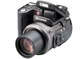 Fuji FinePix 6900Z 6MP Digital Camera w/6X Opt/4.4X Dig Zoom