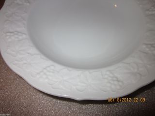 Lipper Mann White Porcelain Rimmed Soup Bowls 6 New