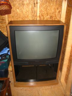  CRT Television 36’’ Large Screen Great Condition TV Cabinet