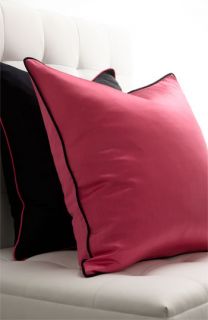  Contrast Piped Pillow