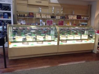 72 Refrigerated Curved Glass Deli Bakery Candy Display Case Lighted