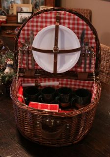 SONOMA Large WICKER PICNIC BASKET w/ Service For Four UNUSED