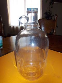 Vintage MOGEN DAVID WINE Jug Half Gallon Clear Glass Kitchen