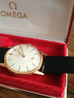 Omega Vintage 1960s 18K Solid Gold Mens Watch 17 Jewels Cal 269