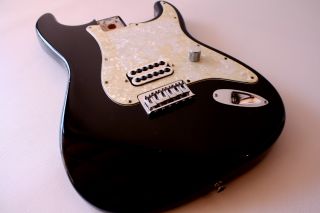 Fender Tom Delonge Stratocaster Body Pickguard Electronics Hardware
