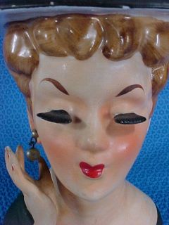 Up for auction is a nice vintage 5 Dickson Lady Head Vase. She has a