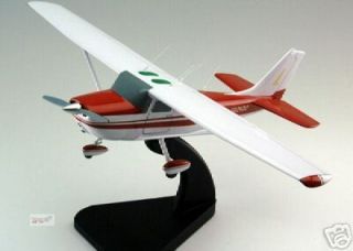  Cessna 172 Wood Desktop Airplane Model