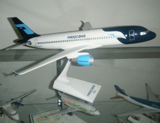  Airlines Airbus A320 200 Model Airplane 1 100 Desktop Scale
