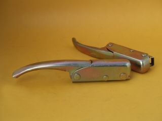 genuine parts pair datsun 620 tailgate handle 2 pieces for datsun 620