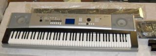Yamaha 88 Key Electric Piano 6 Track Recorder DGX 530