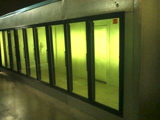 New Walk in Cooler w 12 Glass Door with Shelves and 1 Entry Door $999