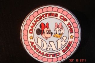 Disney Pin DLR   Mickeys Toontown 5 Pin Boxed Set (Only DAR)