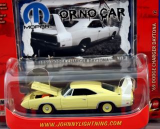Johnny Lightning Mopar or No Car   1969 Dodge Charger Daytona #3