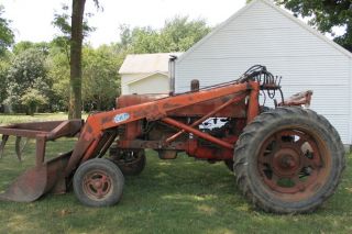Farmall 400 Tractor with Dual 300 Loader and Wide Front