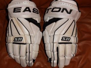 used easton stealth s11 senior 14 hockey gloves amazing condition