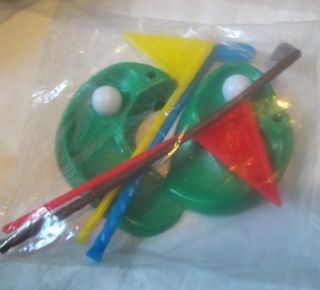 Golf Cake Topper Flags 4 5 Club Ball Hole NIP Set Kit Red Yellow Green