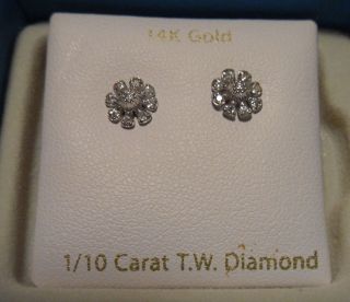 14 K WHITE GOLD DIAMOND STUD EARRINGS 1 10 CARAT WGT DIAMONDS