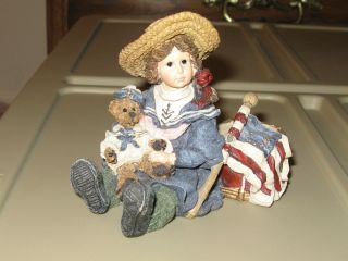 BOYDS Yesterdays Child Figurine Home Again Series Betsy w/ Edmund