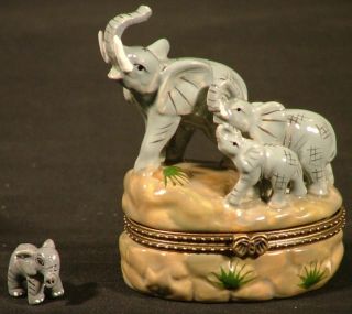 Baby Elephants Porcelain Hinged Trinket Box PHB New