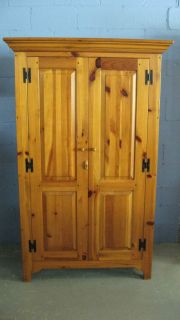 Ethan Allen Country Craftsman Pine Collection Fitted Interior Wardrobe
