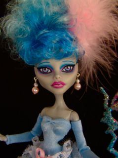 fantasia a one of a kind ghoulia yelps repaint and full costume eyes