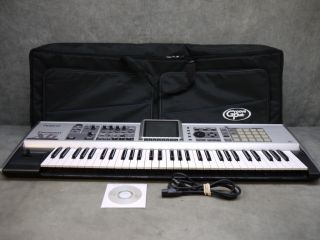 Roland Fantom x6 Workstation Keyboard w Gig Bag