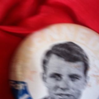 Robert F. Bobby Kennedy 1968 for Senate campaign button rare