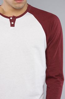 All Day The Raglan Tee in White Burgundy Speckle