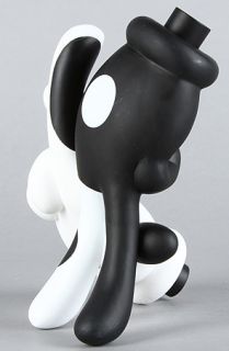 Dissizit The Yin Yang LA Hands Vinyl Figure in Black White