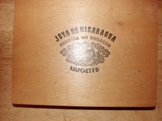 Old Joya de Nicaragua Fabrica de Tabacos Imported Numero 3 Cigar Box