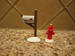  Original Department 56 Snow Village Accessory Fire Hydrant And Mailbox