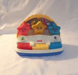 DESCRIPTION Up for auction is a Fisher Price Classical Chorus Piano