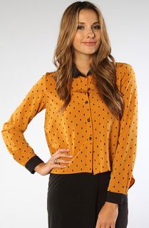 DV by Dolce Vita The Daeja Top in Gold and Navy