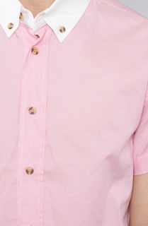 General Assembly The Contrast Collar Buttondown Shirt in Pink