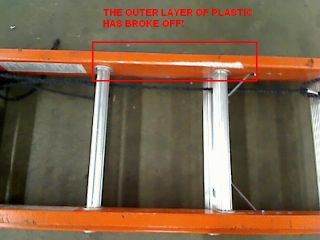  300 Pound Duty Fiberglass Flat D Rung Extension Ladder 40 Foot