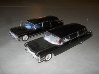 Custom Made Pair of 1959 Cadillac Hearses in 1 24 Scale