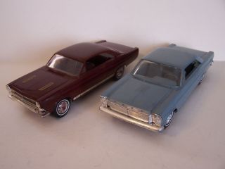 AMT 1965 Ford Galaxie & 1966 Ford Fairlane Hardtop Promos in 1/25th