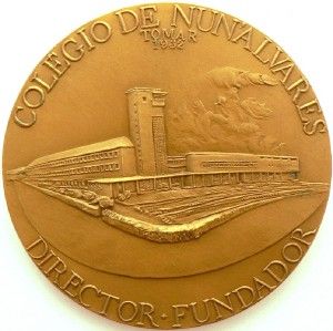 Founder of NunAlvares College ♥ Raul Lopes Bronze Medal 225g 7 9oz
