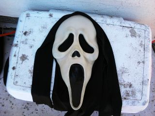 Fun World Fearsome Faces Scream 2 Ghost Face Mask UNTAGGED