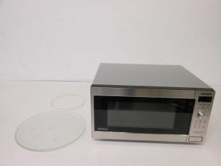 Panasonic NN SD762S 1 6 Cubic Feet 1250 Watt Inverter Microwave