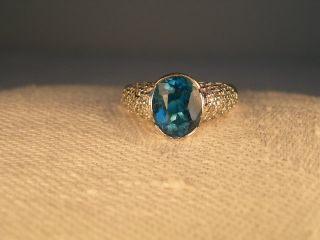 Gorgeous Estate 14K White Gold London Blue Topaz Pave Diamond Ring