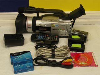 Canon GL2 Professional MiniDV Digital Video Camcorder with Bundle Case