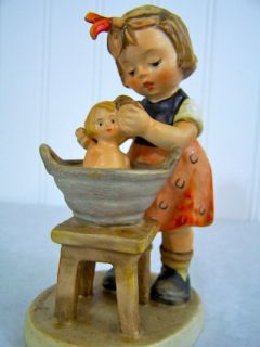 Vintage Goebel Hummel Figurine Doll Bath 319 60s 70s Washtub Doll