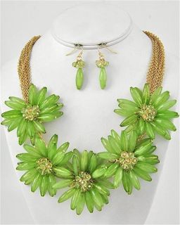  Beaded Green Flower Charm Earring Necklace Set Fashion Costume Jewelry