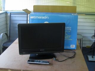 Emerson 19 HDMI Flat Screen HDTV 720p Television w DVD Player