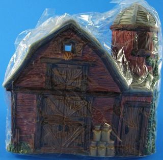 PC Heilig Meyer Porcelain Bisque Home Town Holiday Christmas Village